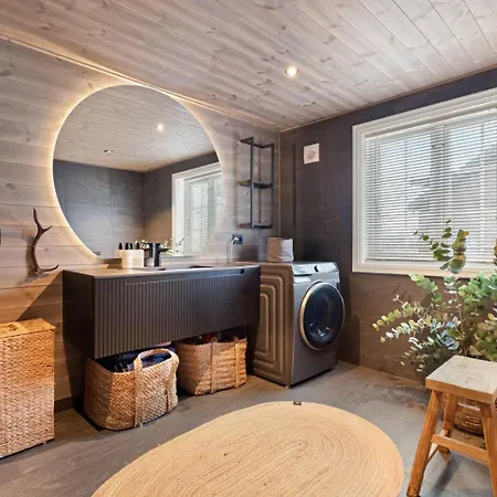 Skarhaugvegen 4 Apartman Stranda