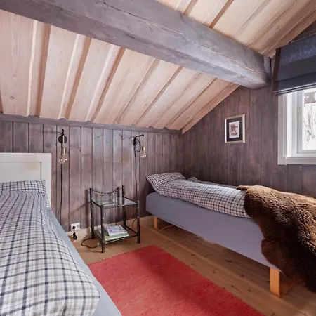 Skarhaugvegen 4 Apartman Stranda